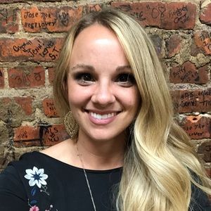 Meet your Posher, Lauren